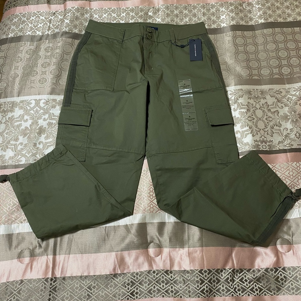 Tommy Hilfiger Chelsea Cargo Ankle Pants